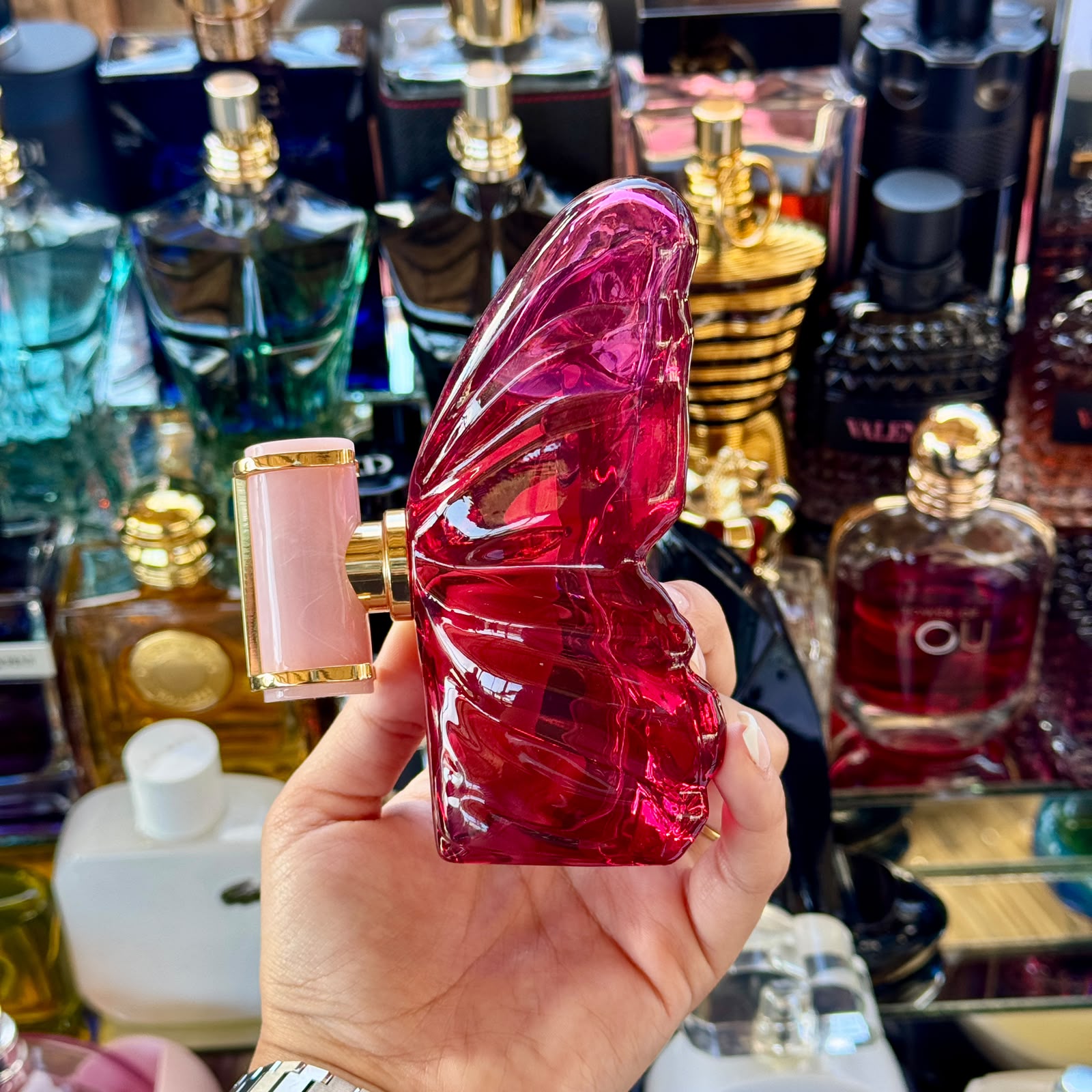 Carolina Herrera La Bomba — Decant